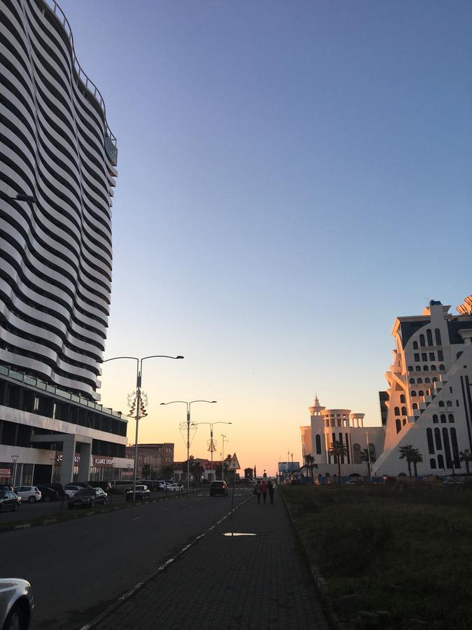 Orbi Plaza Tamara Batumi Exterior foto