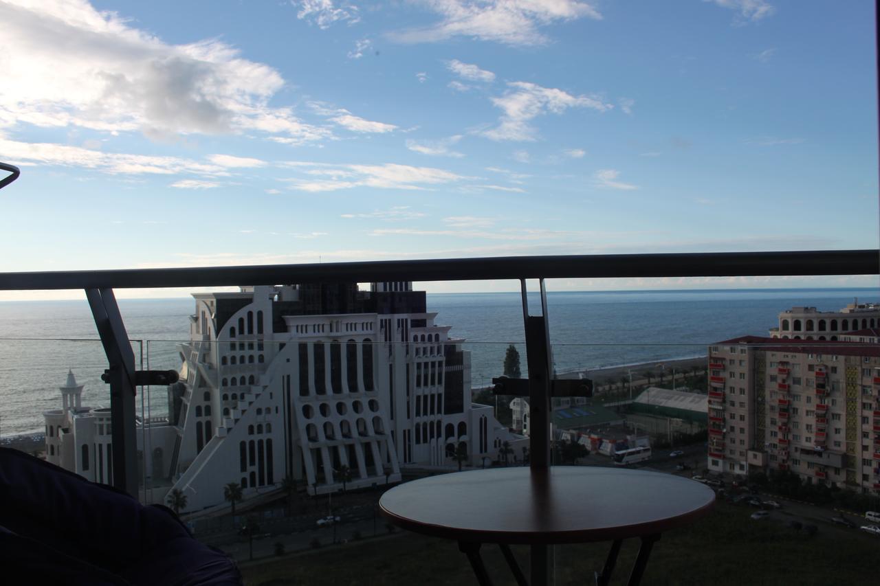 Orbi Plaza Tamara Batumi Exterior foto